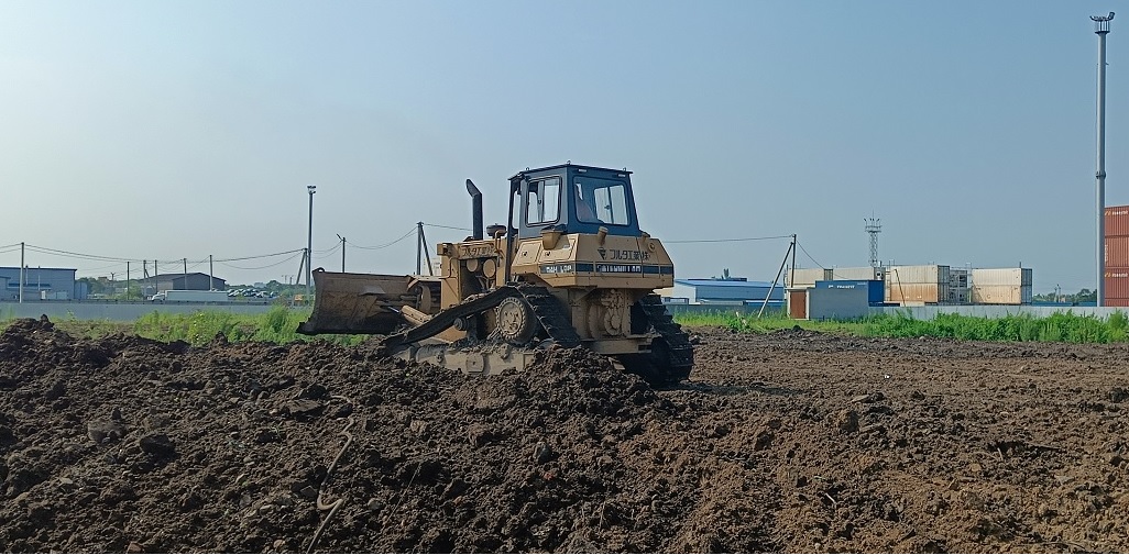 Услуги по рытью котлованов в Ненецком АО Бульдозер и экскватор роют и копают котлованы в Ненецком АО