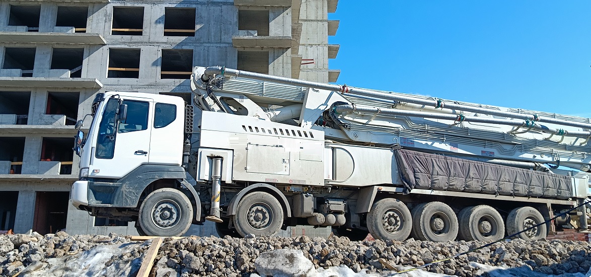 Услуги и заказ бетононасосов для заливки бетона в Нарьян-Маре